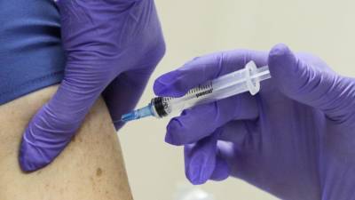 Мэтт Хэнкок - Гибралтар первым в мире завершил вакцинацию взрослого населения от COVID-19 - mir24.tv - Англия - Washington - Гибралтар - Ватикан