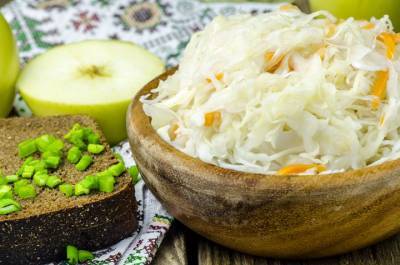 Квашеная капуста может снизить риск осложнений при корованирусе - vm.ru