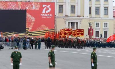 Дмитрий Песков - Сергей Шойгу - Песков сообщил, что парад Победы в этом году состоится в обычном формате - argumenti.ru - Россия