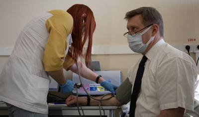 Анатолий Локоть - Мэр Новосибирска рассказал о своем самочувствии после вакцинации от COVID-19 - runews24.ru - Новосибирск