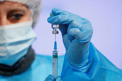 На Украине сняли ответственность с производителей вакцин от коронавируса - lenta.ru