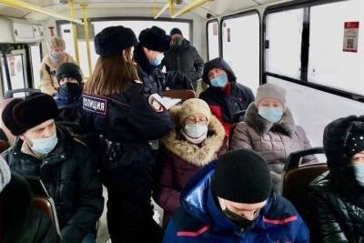 В феврале в красноярских автобусах оштрафовали 15 человек за отсутствие маски - kras.mk.ru - Красноярск