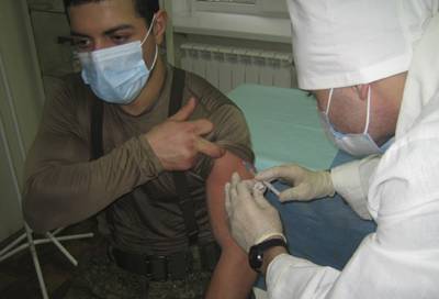 Первую дозу вакцины от COVID-19 получили уже более 286 тысяч военнослужащих РФ - online47.ru - Россия - Санкт-Петербург