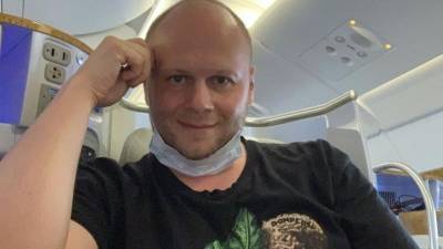 «Встал вплотную ко мне лицом»: известного авиапсихолога едва не избили в самолете - 5-tv.ru - Россия - Санкт-Петербург - Москва