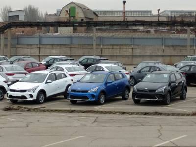 Kia Rio - На территории ЗАЗа появились новые модели автомобиля Kia Rio - inform.zp.ua - Украина - Запорожье