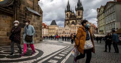 Коронавирус в мире: в Чехии установлен антирекорд тяжелобольных - dsnews.ua - Чехия