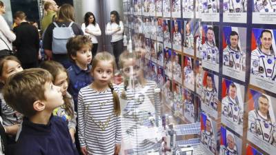 Музеи опять можно посещать целыми классами - vesti.ru - Россия