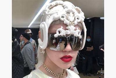 Глава Dolce & Gabbana выбрал российскую школьницу моделью для показа в Милане - lenta.ru - Екатеринбург