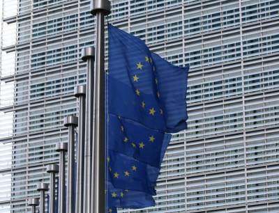 Дана Спинант - Еврокомиссия объявила о начале третьей волны коронавируса в Европе - znak.com - Брюссель