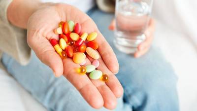 Врач-диетолог рассказала, какие витамины дополнительно принимать в пост - m24.ru - Москва