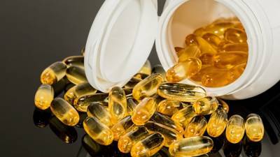 Ученые из США определили витамин, который снижает риск смерти при COVID-19 - newinform.com