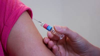 В Китае зарегистрировали еще одну вакцину от коронавируса - polit.info - Китай