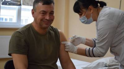 В Сухопутных войсках ВСУ начали вакцинировать военных - ru.slovoidilo.ua - Украина