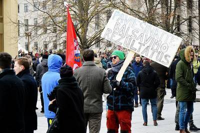 В Вильнюсе прошла акция протеста против карантина - news-front.info - Вильнюс - Литва
