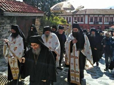 Монахов на Афоне начали вакцинировать от коронавируса - gordonua.com - Греция