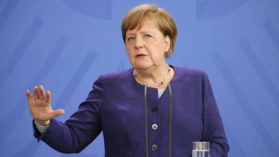 Ангела Меркель - Ведомство Меркель настаивает продлении карантина, не называя даты - vesti.ru