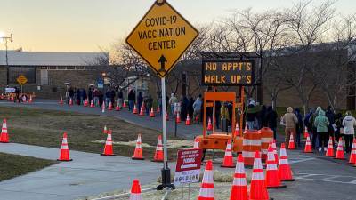 СМИ рассказали о парадоксальном результате быстрого внедрения вакцин в США - profile.ru - Сша - штат Гавайи - штат Флорида - штат Южная Каролина - штат Коннектикут - штат Миссури