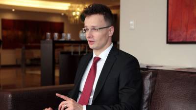 Петер Сийярто - Глава МИД Венгрии указал на ошибку Европы при вакцинации населения - politros.com - Венгрия