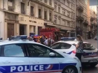 Жан Кастекс - Полиция применила слезоточивый газ для разгона карнавала в Марселе - rosbalt.ru - Франция