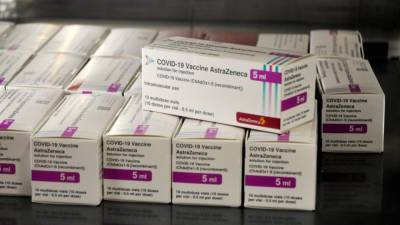 ЕС хочет запретить поставки вакцины AstraZeneca в Великобританию - polit.info - Англия - Евросоюз - деревня Ляйен