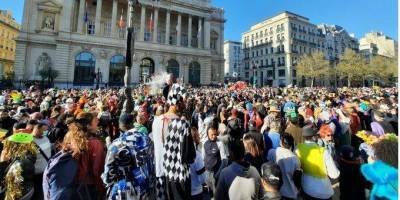 В Марселе в разгар пандемии около 6500 человек собрались на карнавал: празднование разогнала полиция - nv.ua - Франция - Марсель