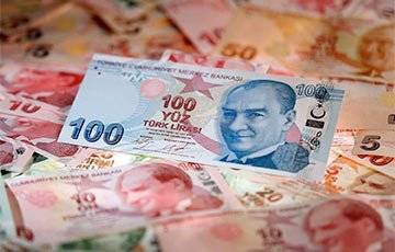 Реджеп Эрдоган - Турецкая лира рухнула на 17% после решения Эрдогана уволить главу Центробанка - charter97.org