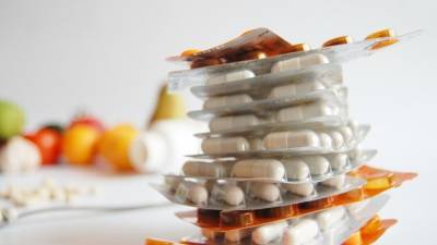 Российские врачи напомнили о неэффективности антибиотиков против COVID-19 - politros.com
