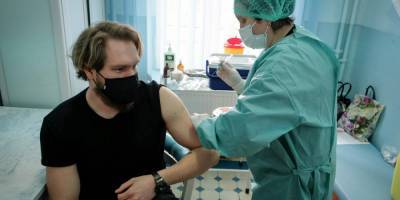 Максим Степанов - Минздраву поручили ускорить вакцинацию украинцев, записавшихся в е-очередь - nv.ua
