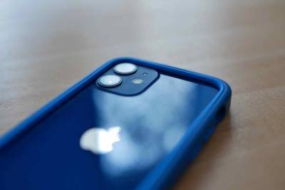 Выпуск нового iPhone 13 могут отложить из-за дефицита полупроводниковой продукции - live24.ru - штат Техас