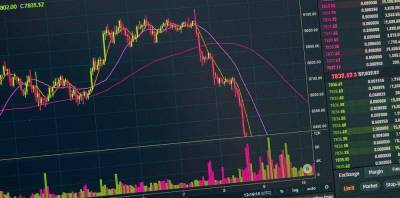 Старт дня. Рынок падает, рубль дешевеет - smartmoney.one