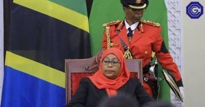 Джон Магуфули - Хасан Сулуху - Женщина впервые заняла пост президента Танзании - obzor.lt - Танзания - Президент