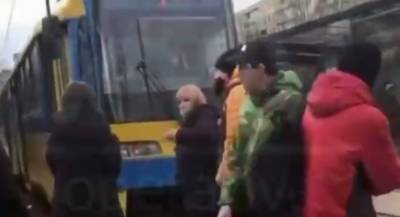 Локдаун в Киеве привел к коллапсу общественного транспорта - news.bigmir.net - Киев