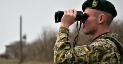 Реестра нет: Пограничники признались, что проверяют COVID-справки на глаз - dsnews.ua