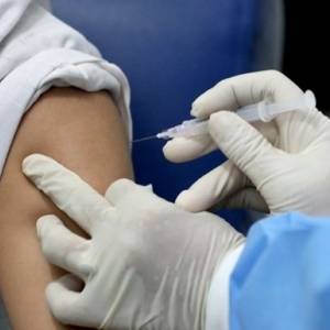 В Польше сделали уже более 5 млн прививок от коронавируса - reporter-ua.com - Польша