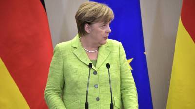 Ангела Меркель - Меркель принесла извинения и решила отменить жесткие пасхальные ограничения в ФРГ - politros.com - Германия