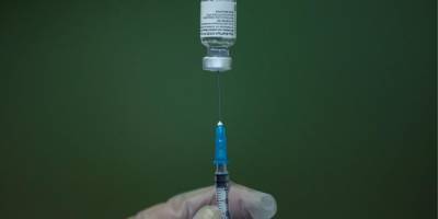 Marko Djurica - Гонконг приостановил вакцинацию препаратом Pfizer из-за проблем с упаковкой - nv.ua - Украина - Китай - Гонконг - Гонконг