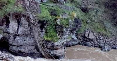 Построенный инками 600 лет назад мост обрушился, не выдержав пандемии - ren.tv - Перу