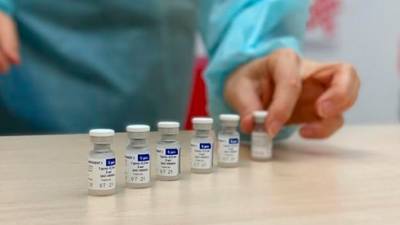Еврокомиссия усилила механизм, позволяющий блокировать экспорт вакцин - bin.ua - Украина