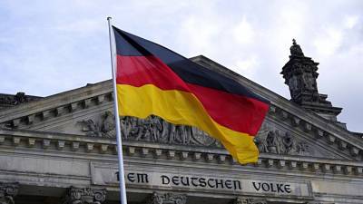 Politico: власти Германии призвали Еврокомиссию закупить "Спутник V" - newinform.com - Германия - Евросоюз