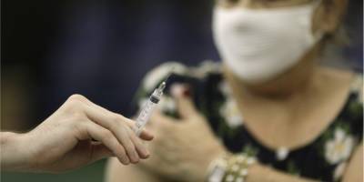 Олег Немчинов - Ricardo Moraes - В Украину едет новая вакцина: министр рассказал, как изменится план прививок - nv.ua - Украина - Китай
