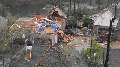 По меньшей мере пять человек стали жертвами торнадо в Алабаме - golos-ameriki.ru - штат Алабама