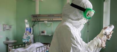 За последние сутки в России умерло 405 больных коронавирусом - stolicaonego.ru - Россия
