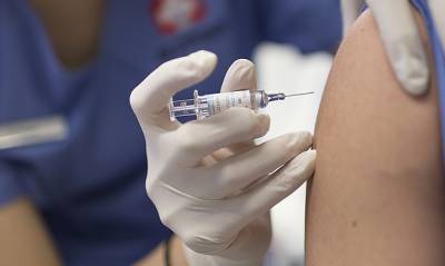В Швейцарии после вакцинации от коронавируса скончались 37 пожилых граждан - og.ru - Швейцария
