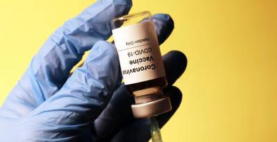 Можно ли людям с ВИЧ вакцинироваться против коронавируса - 24tv.ua