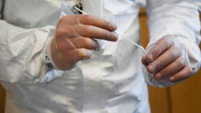 На ЧМ по фигурному катанию выявлен третий случай заболевания коронавирусом - russian.rt.com - Швеция - Стокгольм