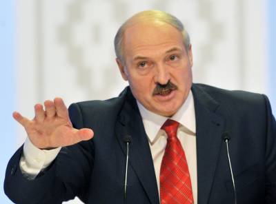 Александр Лукашенко - Виктор Зуев - В центре Гамалеи назвали планы Лукашенко создать собственную вакцину «не очень серьезными» - runews24.ru