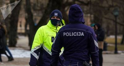 Полиция Риги устраивает рейды по детским площадкам - lv.sputniknews.ru - Латвия - Рига