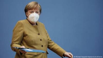 Ангела Меркель - Соцопрос: Партия Меркель теряет популярность перед выборами в Германии - eadaily.com