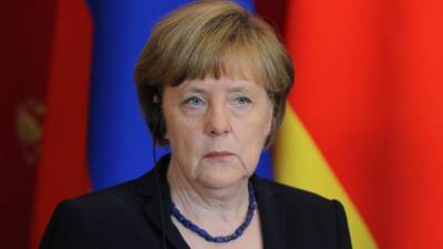 Ангела Меркель - Рейтинг партии ХДС Ангелы Меркель стремительно падает перед выборами - riafan.ru - Берлин