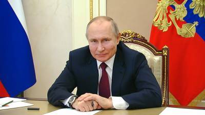 Владимир Путин - Путин объяснил, почему не стал делать прививку при журналистах - tvc.ru - Россия - Москва